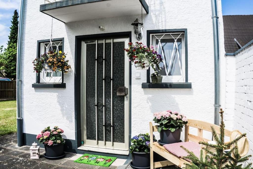 Schoenes Haus Mit Grossem Garten Seligenstadt Exterior photo